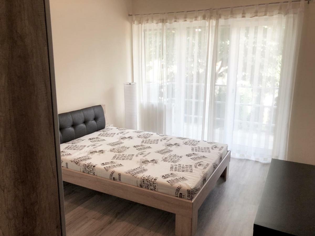 Exclusive Home Печ Екстериор снимка