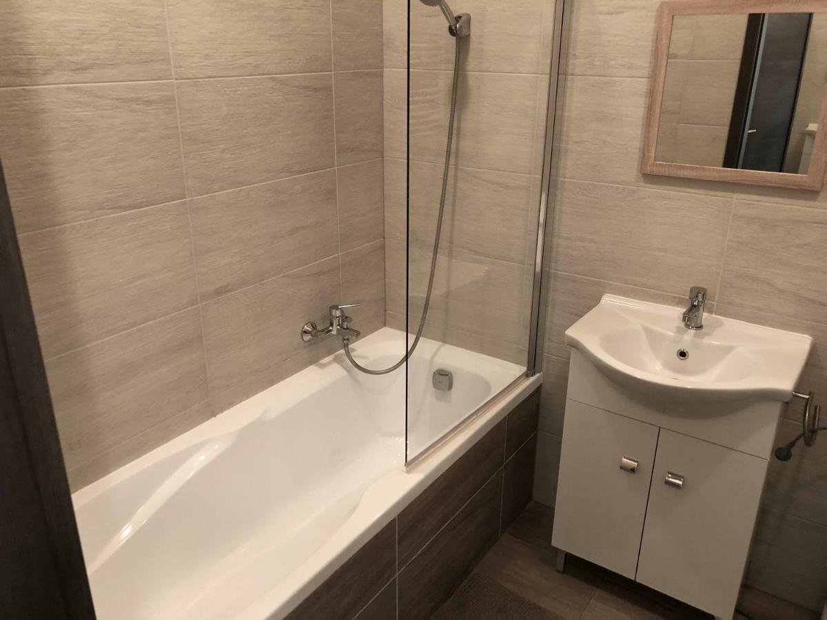 Exclusive Home Печ Екстериор снимка