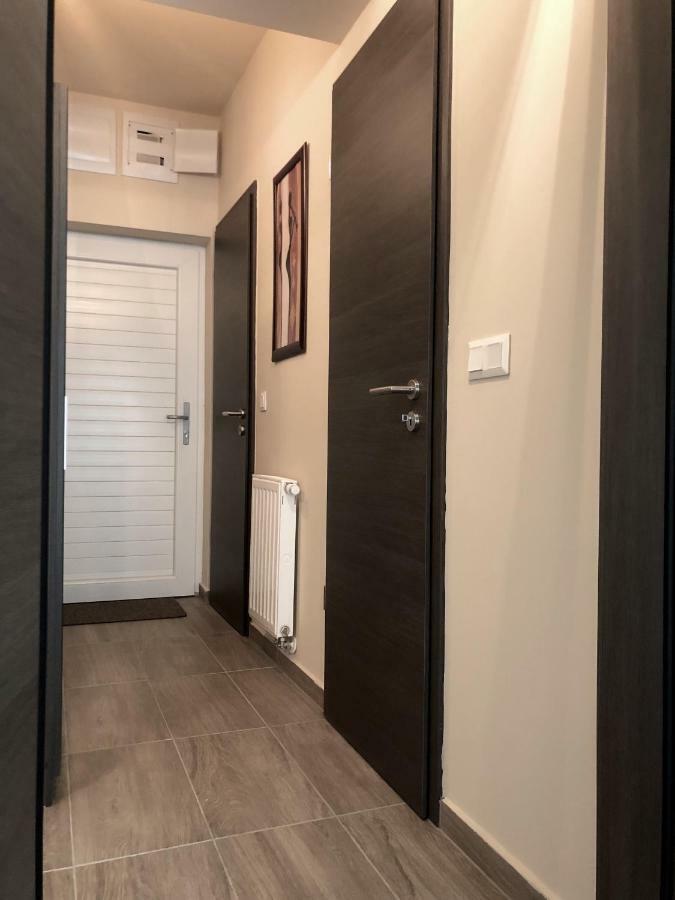 Exclusive Home Печ Екстериор снимка