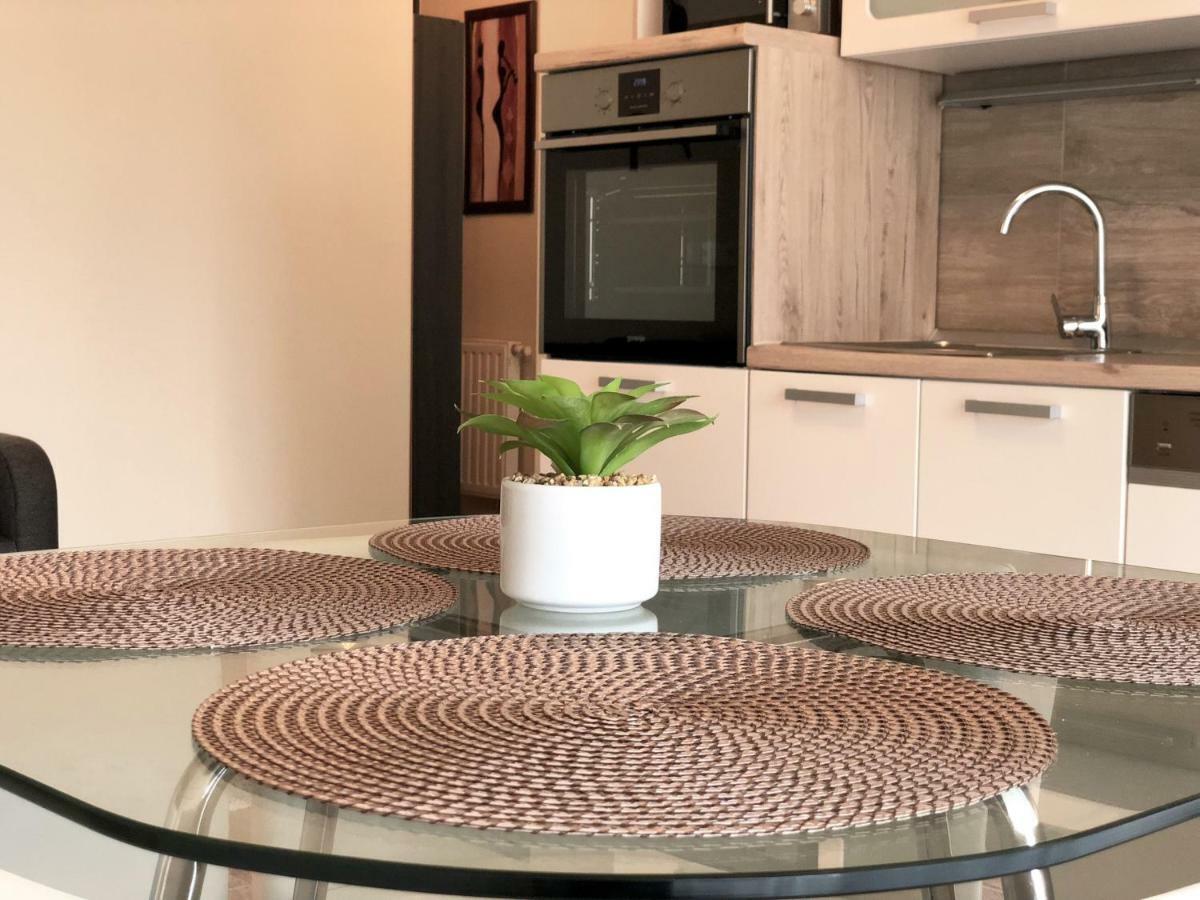Exclusive Home Печ Екстериор снимка