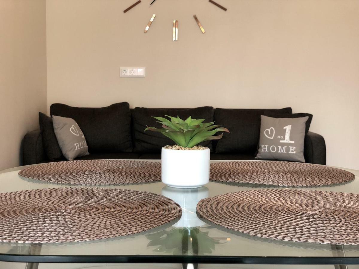 Exclusive Home Печ Екстериор снимка